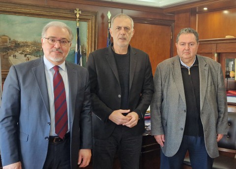 Συνάντηση Δημάρχου Πειραιά με τον Πρόεδρο του Δ.Σ.Π και τον Γραμματέα του ΕΣΔΟΓΕ